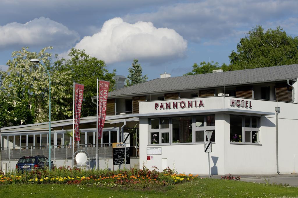 Pannonia Hotel Garni Podersdorf am See Exterior photo